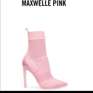 BRAND NEW. STEVE Madden glitter boots